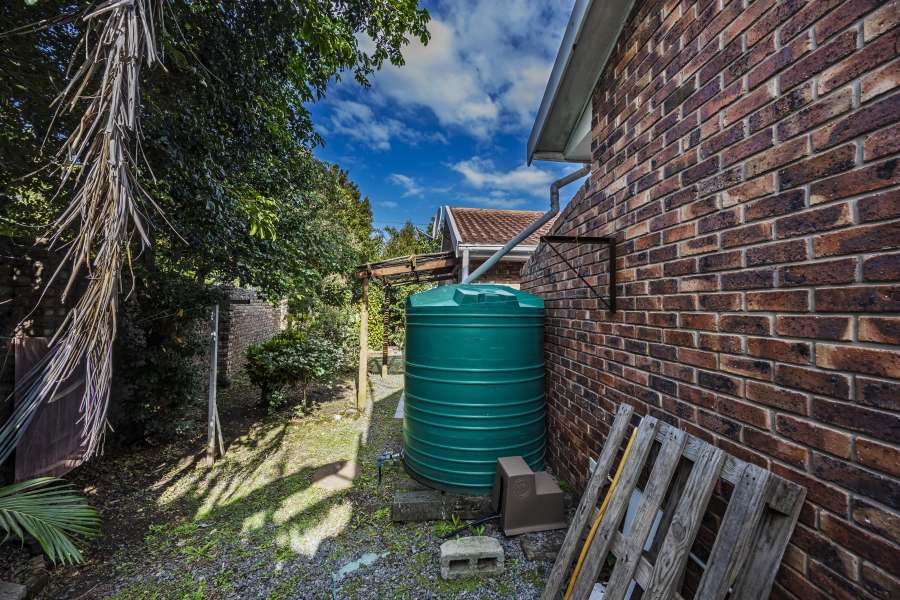 4 Bedroom Property for Sale in Nahoon Valley Park Eastern Cape